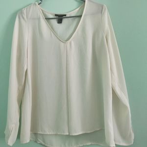 Long sleeve v-neck blouse